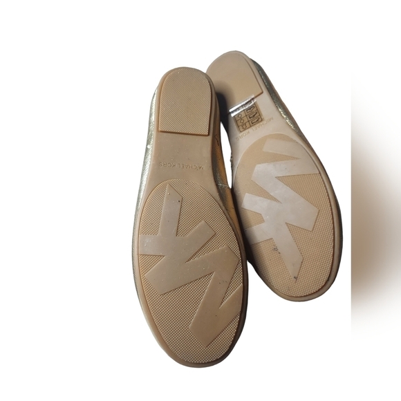 7 Michael Kors gold loafers - Picture 2 of 8